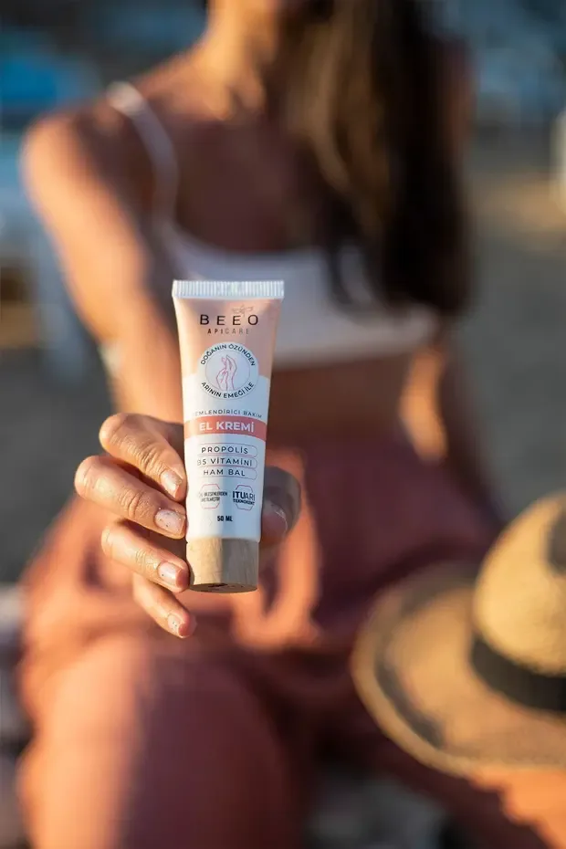 Bee'o Nemlendirici Ballı El Kremi 50 Ml