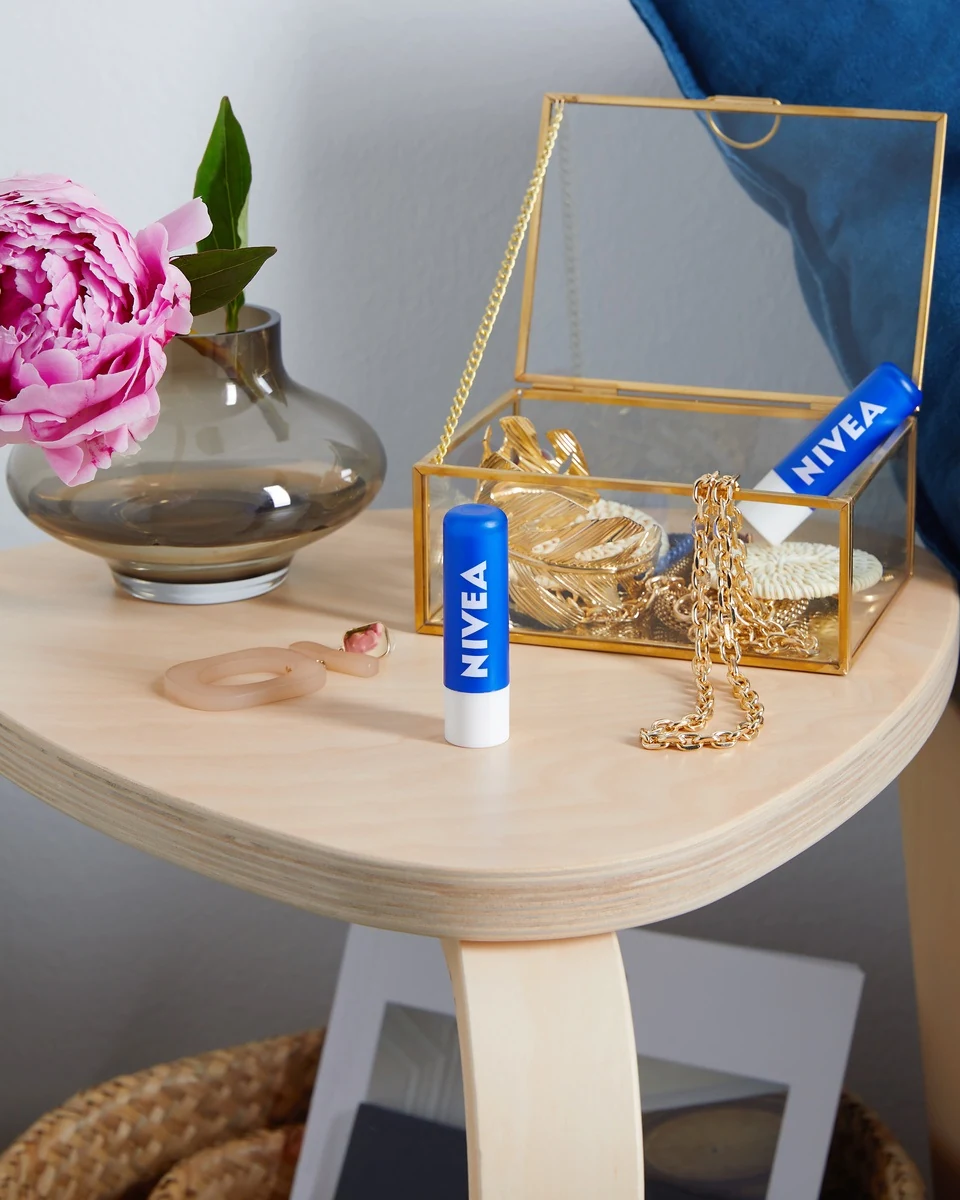 NIVEA Dudak Bakım Kremi 4.8 gr - Orgınal ürün görseli